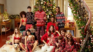 Xmas Collection | Η μαγεία της γιορτινής περιόδου επιστρέφει με την οικογένεια Tezenis