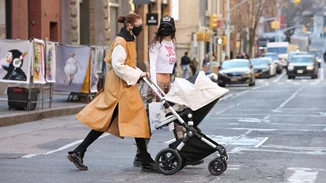 Gigi Hadid | Το πασχαλινό φορμάκι της κόρης της είναι ό,τι πιο cute θα δεις σήμερα