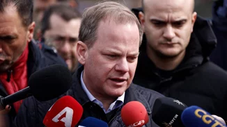 Ο Κώστας Καραμανλής μιλάει πρώτη φορά για τα Τέμπη| Γιατί να παραιτηθώ και να αναλάβω τα εγκληματικά λάθη των προηγουμένων;