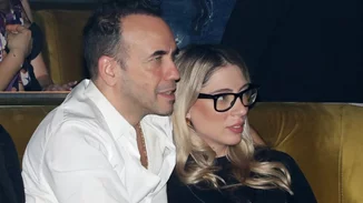 Ο Πάνος Μουζουράκης και η Μαριλού Κόζαρη σε μία σπάνια κοινή εμφάνιση πριν γίνουν γονείς
