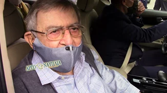 Εμβολιάστηκε στο Ναύπλιο ο τέως βασιλιάς Κωνσταντίνος συνοδευόμενος από την Άννα - Μαρία