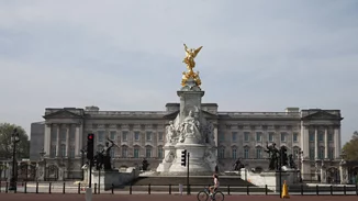 Το Παλάτι του Buckingham εξετάζει τον διορισμό υπεύθυνου διαφορετικότητας