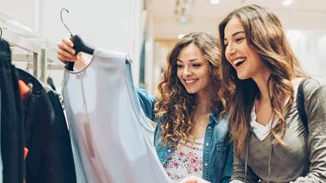 Ξεκινούν τη Δευτέρα οι θερινές εκπτώσεις - "Ανάσα" για λιανεμπόριο και καταναλωτές