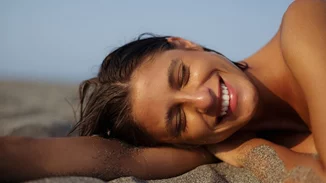 Tanning Galore | Τα αντηλιακά λάδια που θα σου χαρίσουν τροπικό μαύρισμα και προστασία