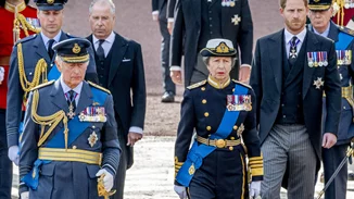 Βασιλιάς Κάρολος | Η -όλο νόημα- χειρονομία μετά το "ναυάγιο" της συνάντησής του με τον Harry