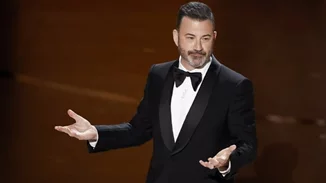 Ο Jimmy Kimmel υπερασπίζεται την ελευθερία του λόγου καθώς επιστρέφει στην τηλεόραση μετά την αναστολή της εκπομπής του