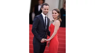 Η σπάνια εμφάνιση της Natalie Portman με τον σύζυγό της, Benjamin Millepied, είναι ο ορισμός του πραγματικού έρωτα