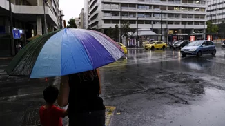 Καιρός: Πυκνώνουν τα σύννεφα σήμερα, σε ποιες περιοχές θα βρέξει - Τι καιρό θα κάνει τα Θεοφάνια