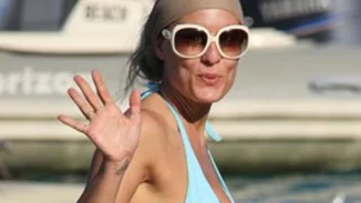 Ελεονώρα Μελέτη | Το ποίημα κατά του body shaming και το δημόσιο μήνυμα