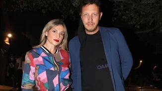 Ελεωνόρα Ζουγανέλη | Δες τι φόρεσε σε θεατρική έξοδο με τον Δημήτρη Σπύρου