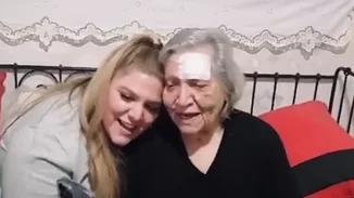 Δανάη Μπάρκα | Το τρυφερό βίντεο με τη γιαγιά της και η αποκάλυψη για το ατύχημα