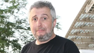 Στάθης Παναγιωτόπουλος | Χέρι-χέρι με τη σύζυγό του, στην πρώτη του έξοδο μια μέρα αφότου αφέθηκε ελεύθερος