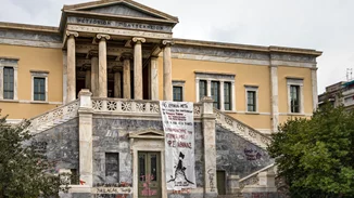 Επέτειος Πολυτεχνείου | Φρούριο η Αθήνα - Ποιοι δρόμοι κλείνουν, πώς κινούνται τα μέσα μεταφοράς