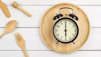 Δίαιτα μετά τις 6 μ.μ | Το κόλπο που αλλάζει το σώμα σου και τα κιλά σου