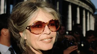 "Έφυγε" από τη ζωή η θρυλική Brigitte Bardot