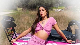 Μαρίνα Σάττι | Η εκκεντρική αλλά και girly αλλαγή στα μαλλιά της κλείνει το μάτι στα looks της Gwen Stefani από τα ‘90s