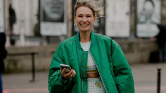 Τα κομψά μποτάκια για να υιοθετήσεις την τάση του suede