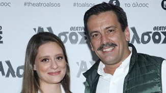 Τόνι Σφήνος | Η σπάνια δημόσια εμφάνιση με τη σύζυγό του, Ιωάννα Γραμματικού