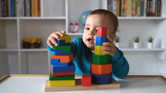 8 ιδανικά παιχνίδια για παιδιά μετά τα πρώτα τους γενέθλια