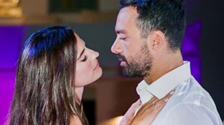 Σάκης Τανιμανίδης - Χριστίνα Μπόμπα | Η αποκάλυψη για τα ονόματα των δίδυμων κοριτσιών τους