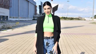 Η Ήβη Αδάμου υιοθέτησε την τοπ τάση της μόδας που θα σε κάνει να ξεχάσεις το κλασικό τζιν