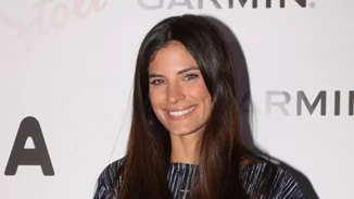 Η Χριστίνα Μπόμπα φωτογραφίζει τις δίδυμες όσο κοιμούνται | Δες την τέλεια φωτογραφία