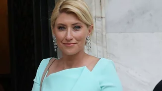 Ο γιος της Σίας Κοσιώνη "εισέβαλλε" στο πλατό! Η φωτογραφία και η αγκαλιά με τον γιο της Δήμο