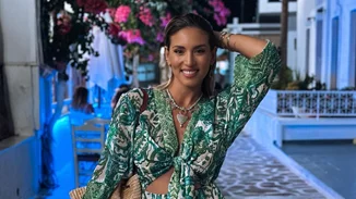 Τρία beach looks της Αθηνάς Οικονομάκου που θα ζήλευε ακόμα και η πιο ενημερωμένη fashionista