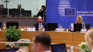 Σύνοδος Κορυφής | Μεταμεσονύκτια συμφωνία των "27" για την επιβολή εμπάργκο στο ρωσικό πετρέλαιο