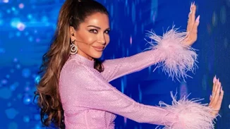 Δέσποινα Βανδή | Αποκαλύφθηκε τα φυσικά της μαλλιά σε βίντεοκληση με την κόρη της