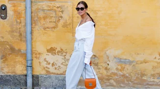 8 στιλάτα tops που ταιριάζουν τέλεια με τα τζιν σου