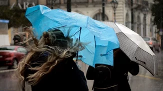 Εκτακτο δελτίο καιρού | Το βαρομετρικό χαμηλό "Denise" φέρνει καταιγίδες & ισχυρούς ανέμους - Πότε "χτυπά" την Αττική