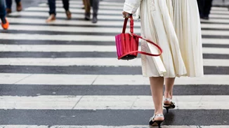 Τα 10 staples που δεν πρέπει να απουσιάζουν από την ανοιξιάτικη γκαρνταρόμπα κάθε γυναίκας άνω των 50