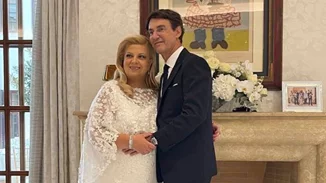 Κλέλια Χατζηιωάννου - Κωνσταντίνος Σκορίλας | "Μπήκαμε" στον μεγαλοπρεπή πύργο του νιόπαντρου ζευγαριού στο Παλαιό Ψυχικό