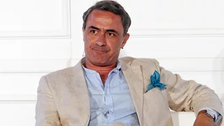 Θανάσης Κουρλαμπάς | Όταν βλέπω τον γιο μου να κάνει μπαλέτο, αισθάνομαι απόλυτη ευτυχία