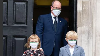 Τα δίδυμα συνοδεύουν τον πρίγκιπα Αλβέρτο στη Σύνοδο Κορυφής COP26