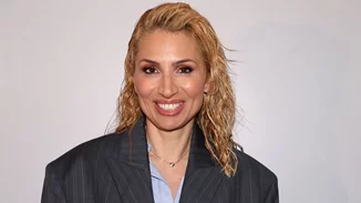 Η Μαρία Ηλιάκη στο κομμωτήριο | Το νέο "χρυσό" χρώμα των μαλλιών της