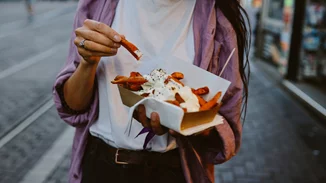 Γιατί θέλω να τρώω αλμυρά; 10 λόγοι