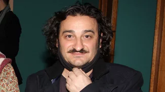 Βασίλης Χαραλαμπόπουλος | Η τεράστια έκρηξη στη Συγγρού έπληξε και το σπίτι του (pics)