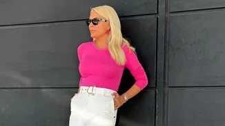 Η Ελένη Μενεγάκη φόρεσε τα πιο διάσημα και άνετα παπούτσια για το φθινόπωρο