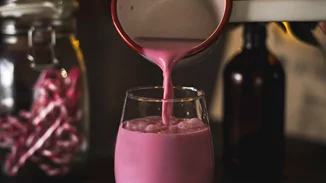 Τι είναι αυτά τα πολύχρωμα ροφήματα που βλέπουμε στο Tik Tok που φαίνονται άκρως λαχταριστά;