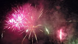 Πάτρα | Με φαντασμαγορική τελετή λήξης και εντυπωσιακά πυροτεχνήματα ολοκληρώθηκαν οι εκδηλώσεις του φετινού καρναβαλιού