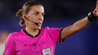 Μια ιστορική μέρα για τη γυναικεία διαιτησία στο Μουντιάλ