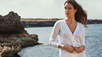 Μόλις κυκλοφόρησε η Falconeri ζακέτα που θα λάτρευαν όλα τα top models