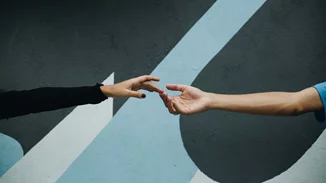 Μύθος ή αλήθεια; Τελικά αναζητάς για σχέση τους λάθος ανθρώπους;