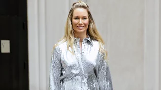 Το φόρεμα με παγιέτες από τη Zara που θα σε αναδείξει την πιο κομψή καλεσμένη των X-mas parties