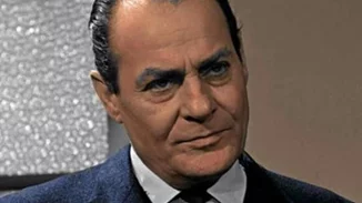 Ο 22χρονος Λάμπρος Κωνσταντάρας σε ένα υπέροχο φωτογραφικό πορτραίτο στο Παρίσι το 1935