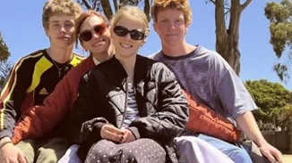 O γιος της Julia Roberts μεγάλωσε και δαμάζει τα skateboards