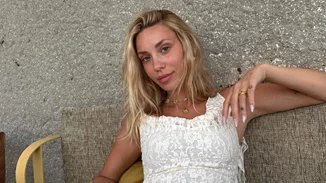 Η Γαρυφαλλιά Καληφώνη με το cute μπικίνι που δεν αφήνει σημάδια στο μαύρισμα