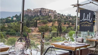 Το "Hill Athens" σερβίρει τη μοντέρνα ελληνική κουζίνα που έλειπε από το Θησείο